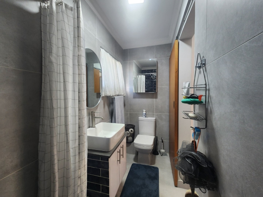  Bedroom Property for Sale in King George Park Western Cape